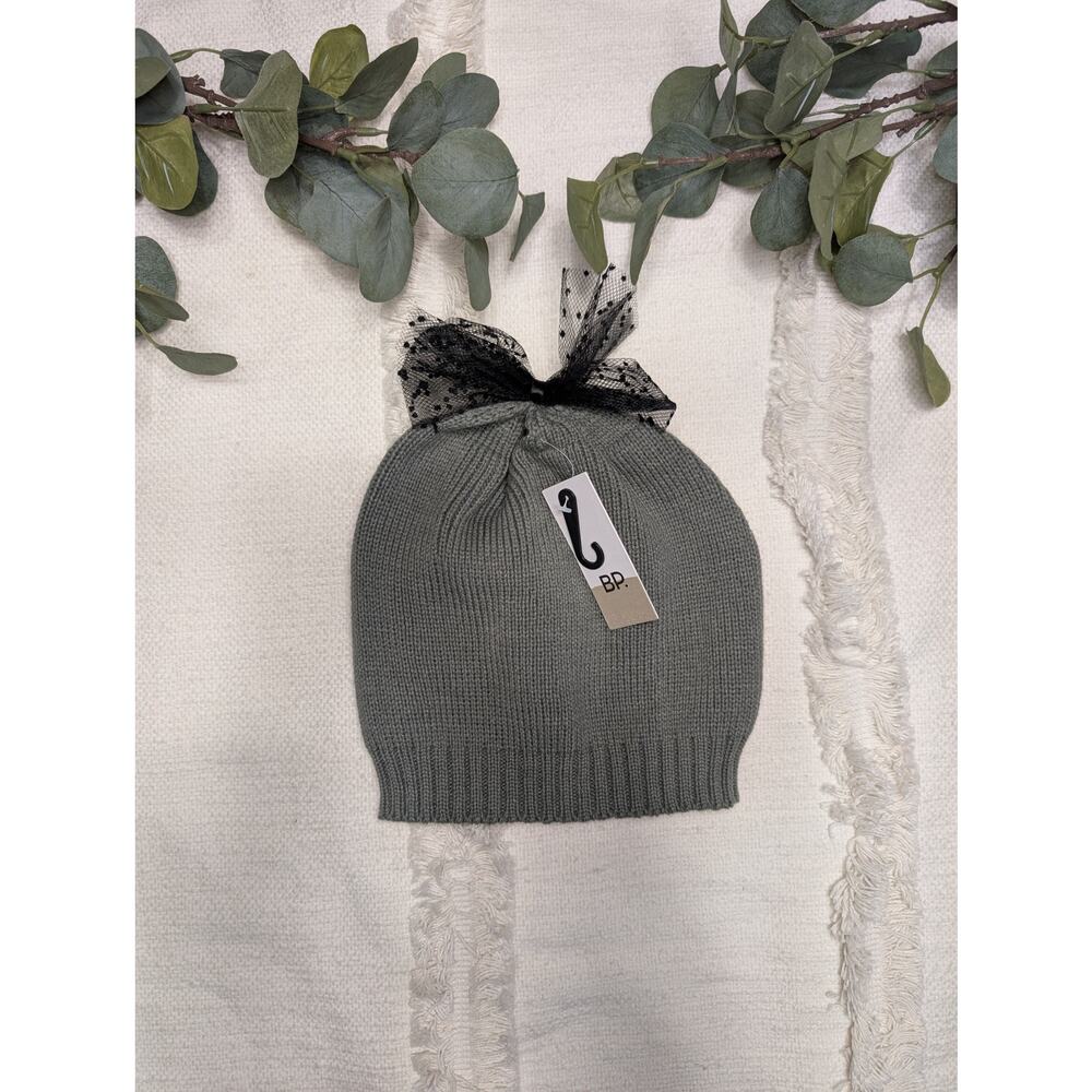 Nordstrom B.P. Lace Bow Top Beanie in Gray